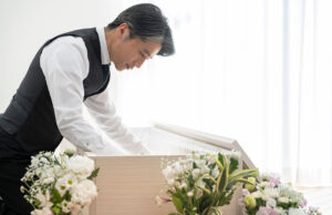 年末年始に火葬はできる？葬儀日程や注意点についても解説します。